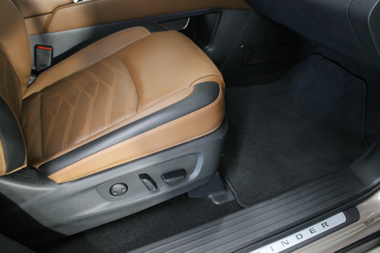 Nissan Pathfinder Platinum 2WD 2024