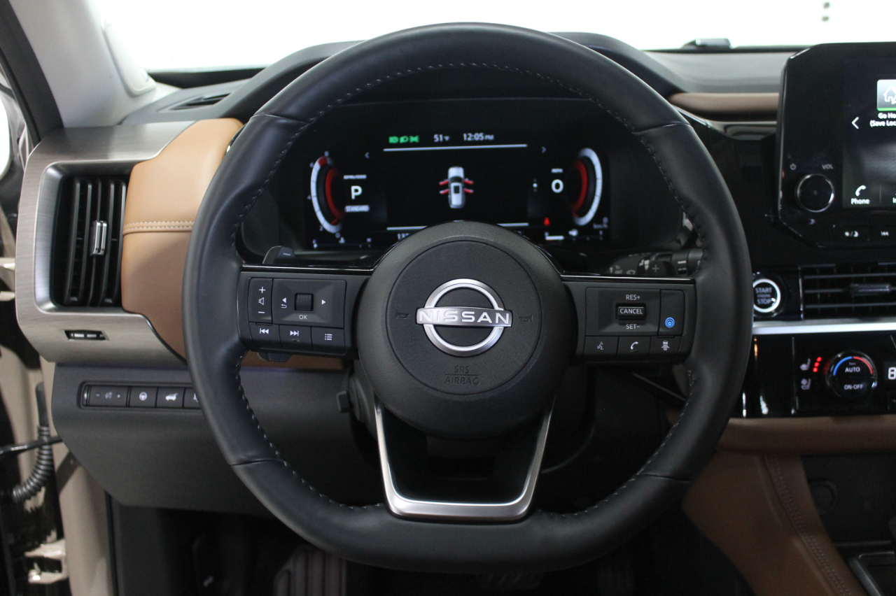 Nissan Pathfinder Platinum 2WD 2024