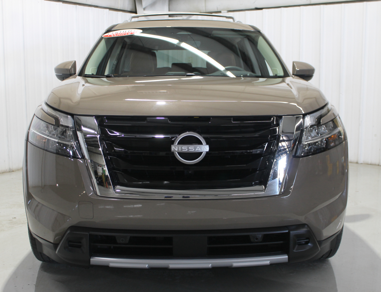 Nissan Pathfinder Platinum 2WD 2024