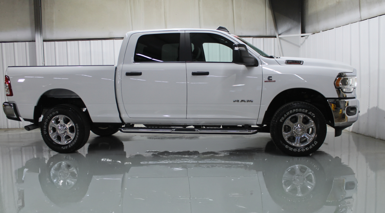 RAM 2500 Big Horn 4x4 Crew Cab 6'4" Box 2024