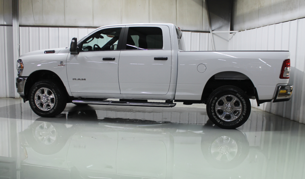 RAM 2500 Big Horn 4x4 Crew Cab 6'4" Box 2024