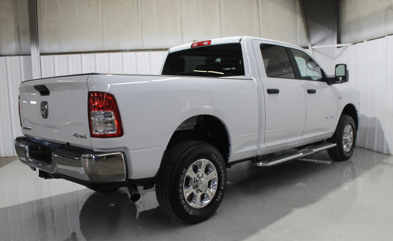 RAM 2500 Big Horn 4x4 Crew Cab 6'4" Box 2024