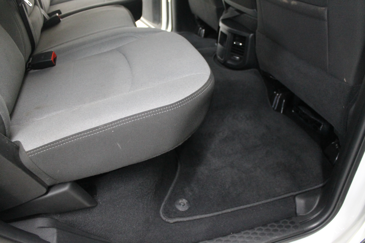 RAM 2500 Big Horn 4x4 Crew Cab 6'4" Box 2024