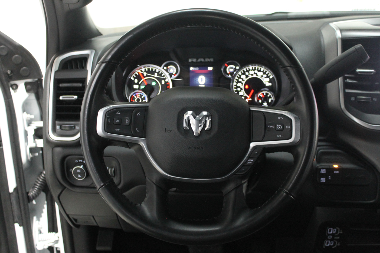 RAM 2500 Big Horn 4x4 Crew Cab 6'4" Box 2024