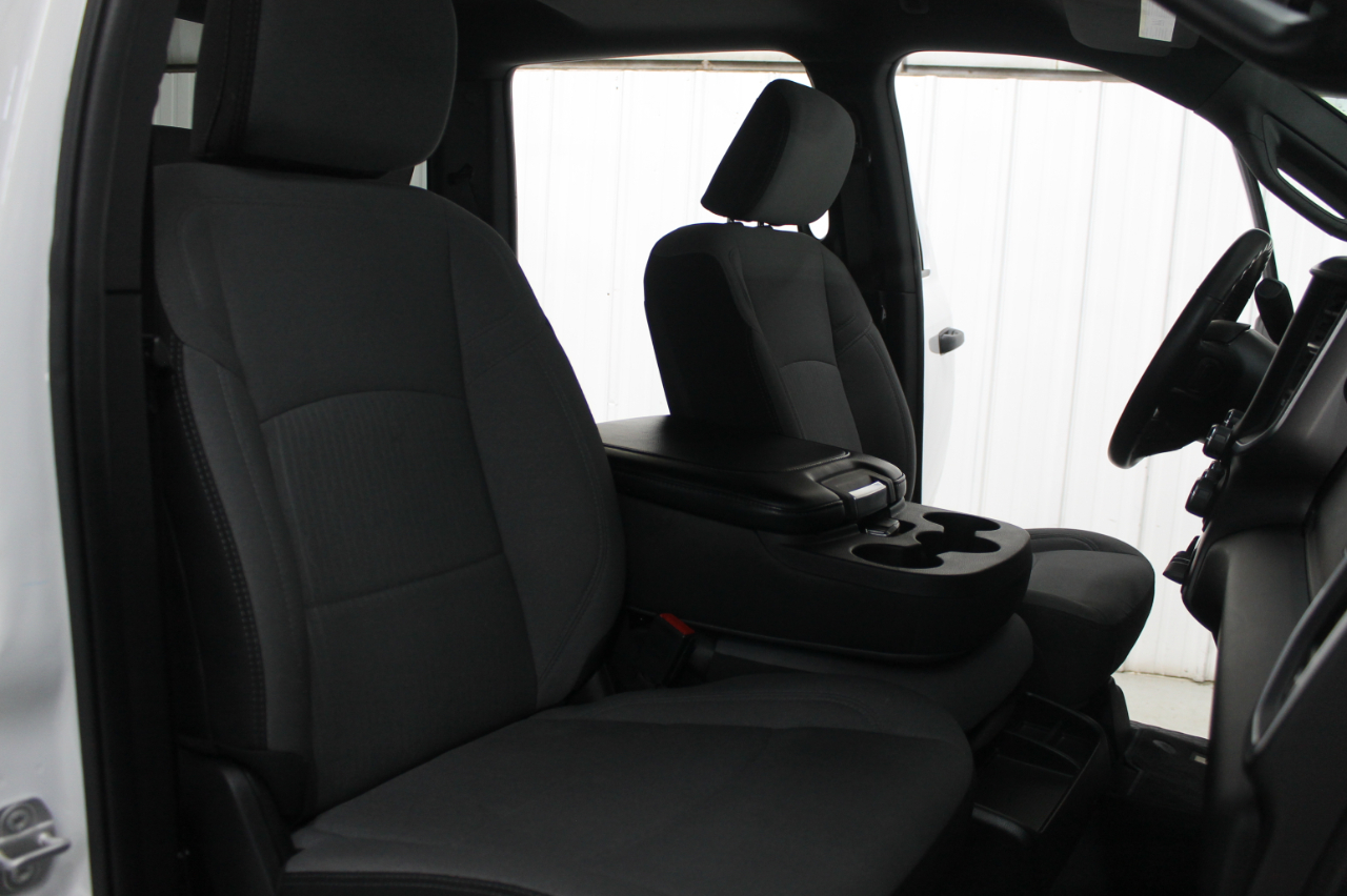 RAM 2500 Big Horn 4x4 Crew Cab 6'4" Box 2024