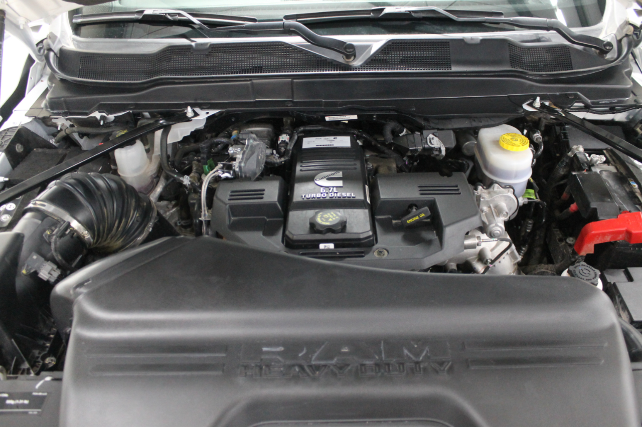 RAM 2500 Big Horn 4x4 Crew Cab 6'4" Box 2024