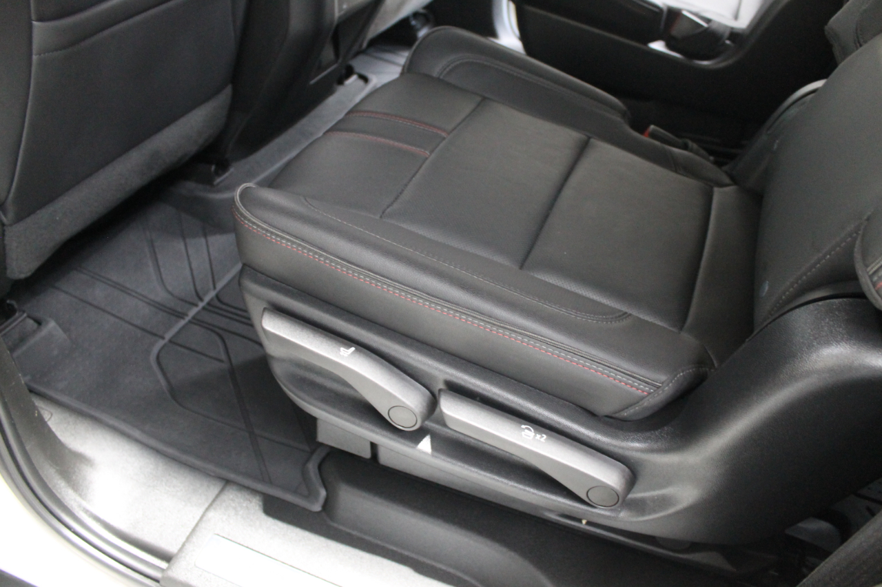 Chevrolet Tahoe 4WD 4dr RST 2022