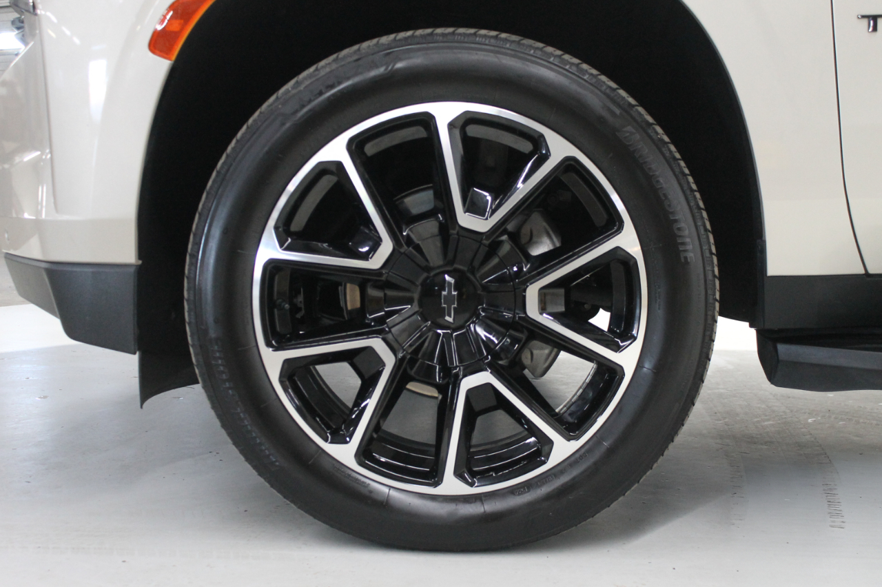 Chevrolet Tahoe 4WD 4dr RST 2022