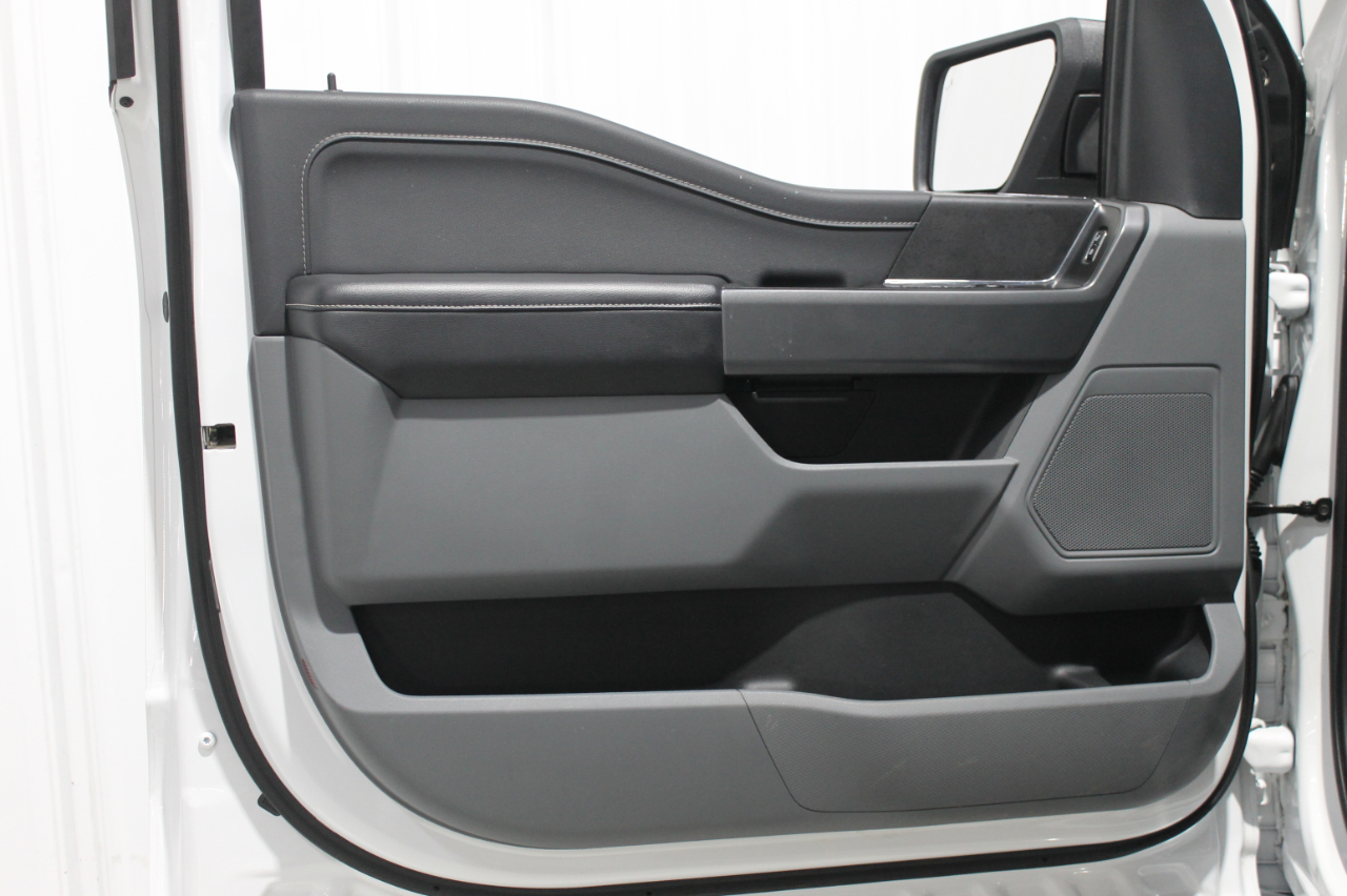 Ford F-150 XLT 4WD SuperCrew 5.5' Box 2025