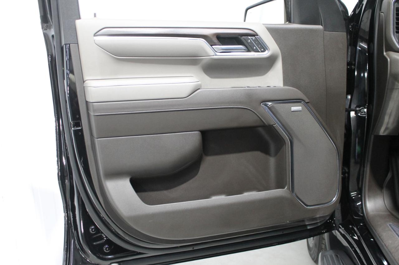 GMC Sierra 1500 4WD Crew Cab 147" SLT 2023