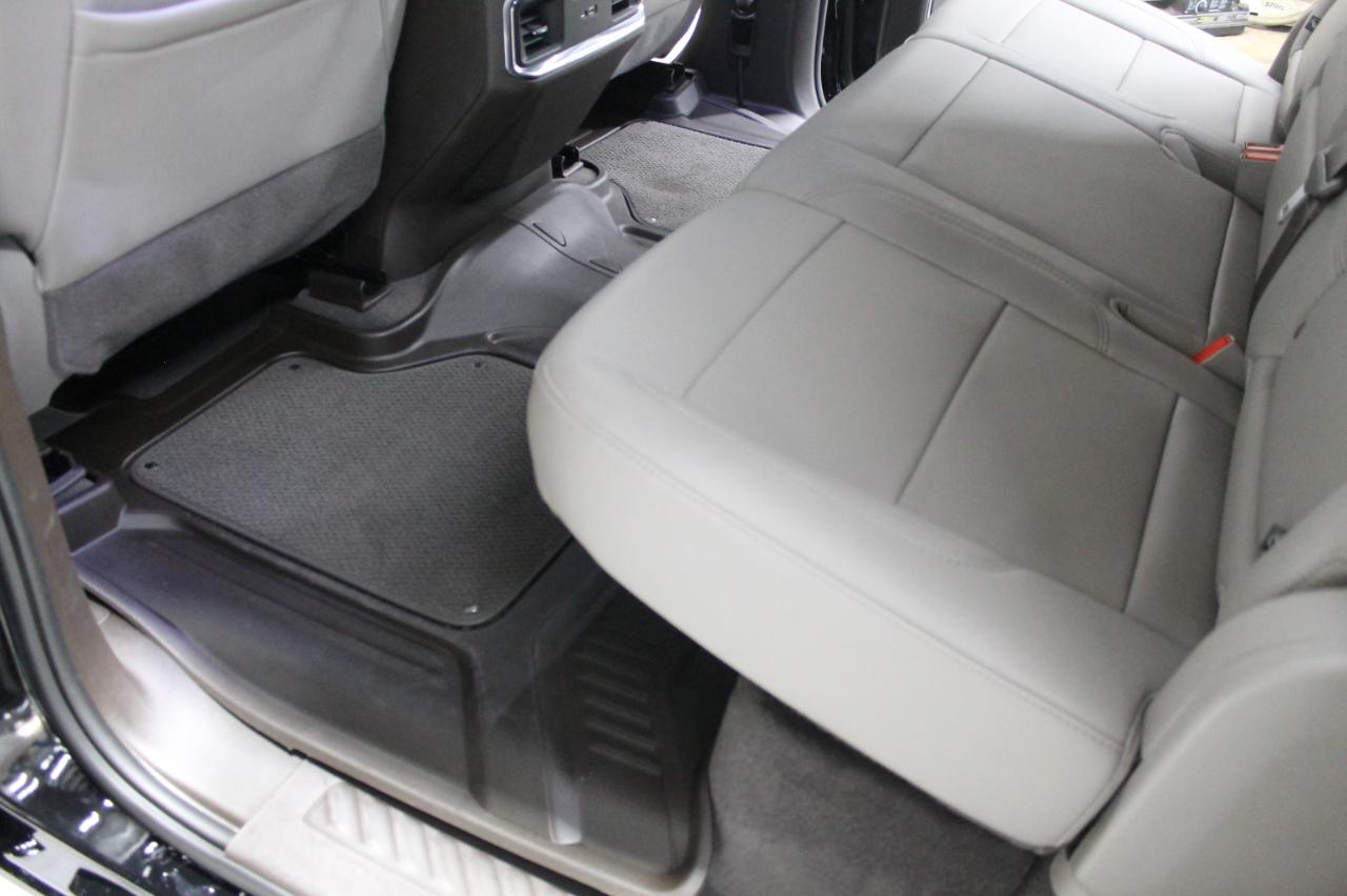 GMC Sierra 1500 4WD Crew Cab 147" SLT 2023