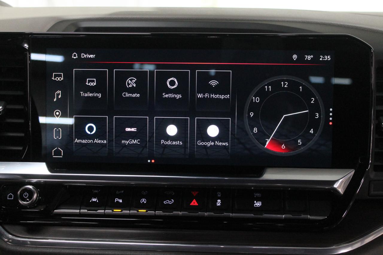 GMC Sierra 1500 4WD Crew Cab 147" SLT 2023