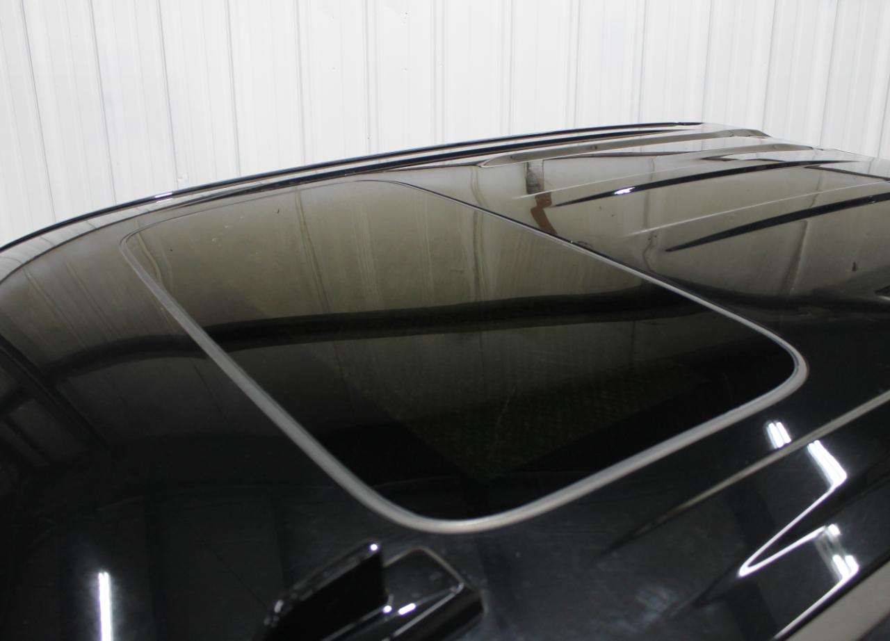 GMC Sierra 1500 4WD Crew Cab 147" SLT 2023