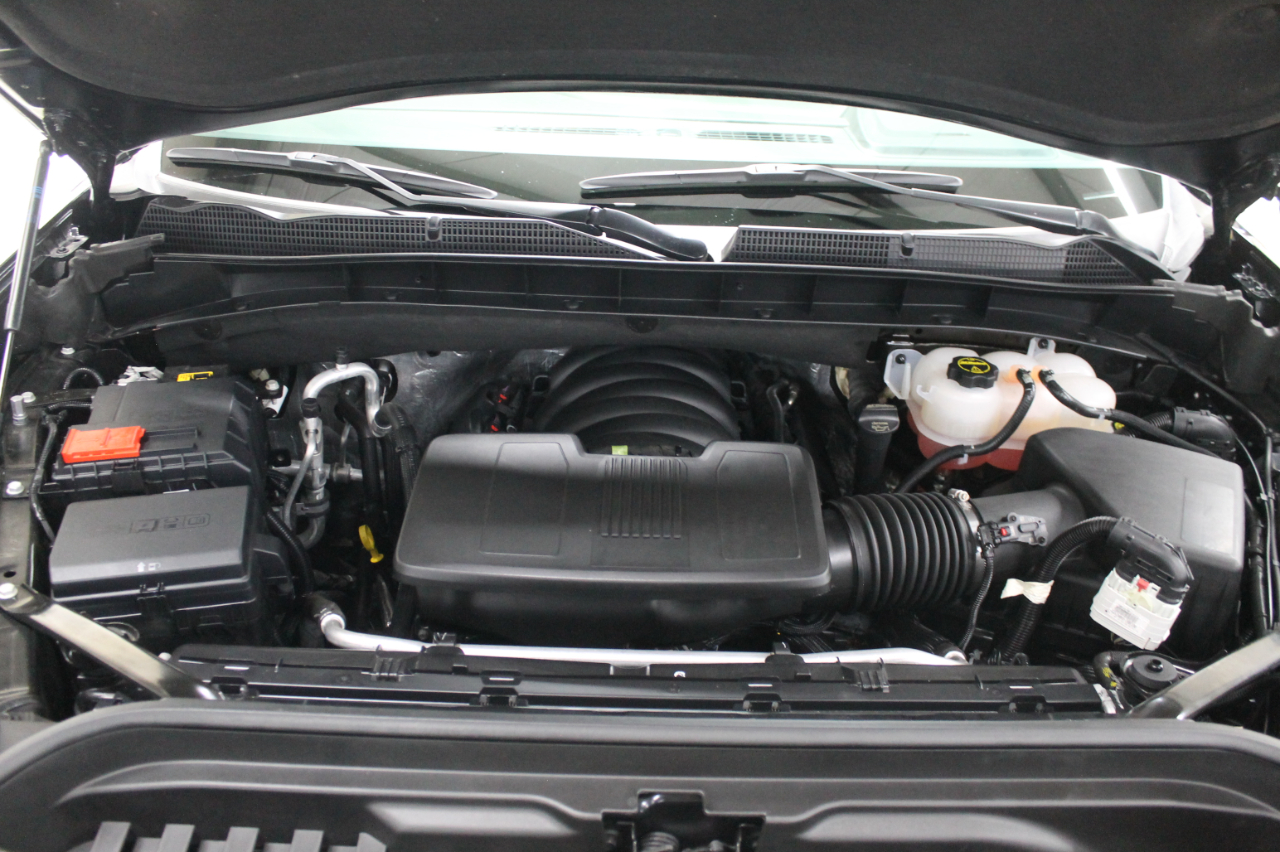 GMC Sierra 1500 4WD Crew Cab 147" SLT 2024