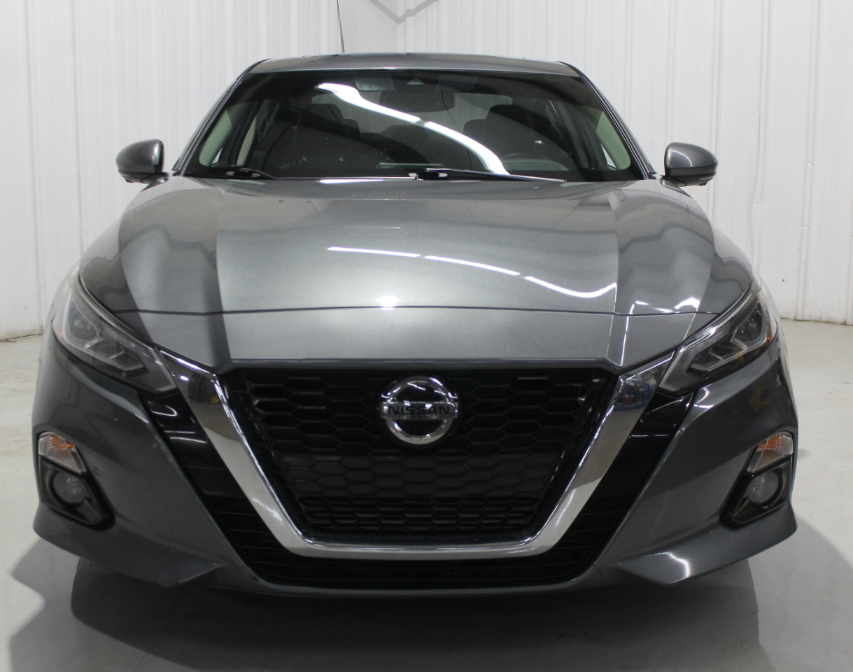 Nissan Altima 2.0 Platinum Sedan 2020