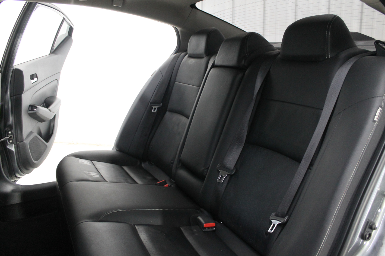 Nissan Altima 2.0 Platinum Sedan 2020