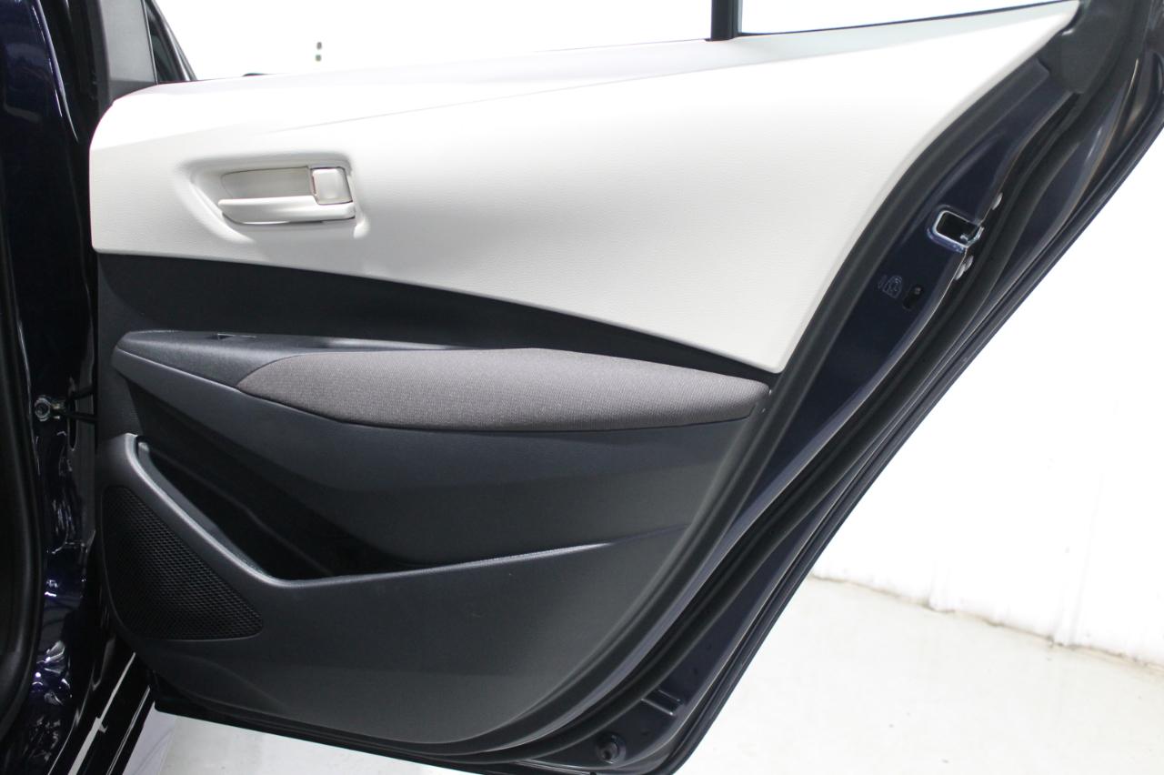 Toyota Corolla LE 2026