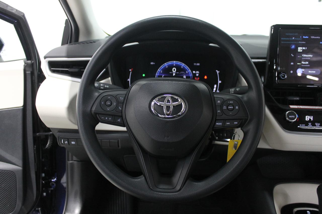 Toyota Corolla LE 2026