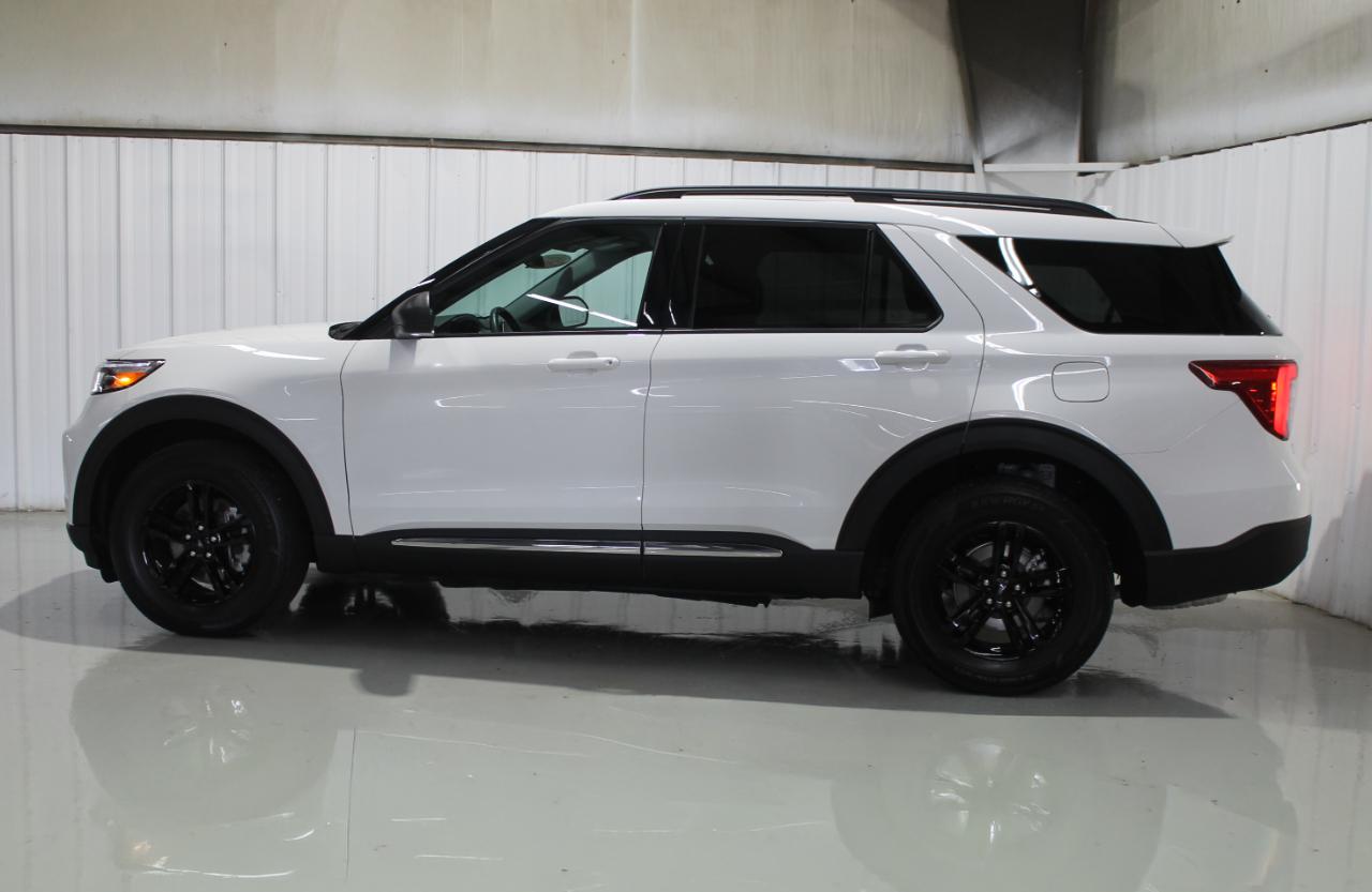 Ford Explorer XLT 4WD 2023