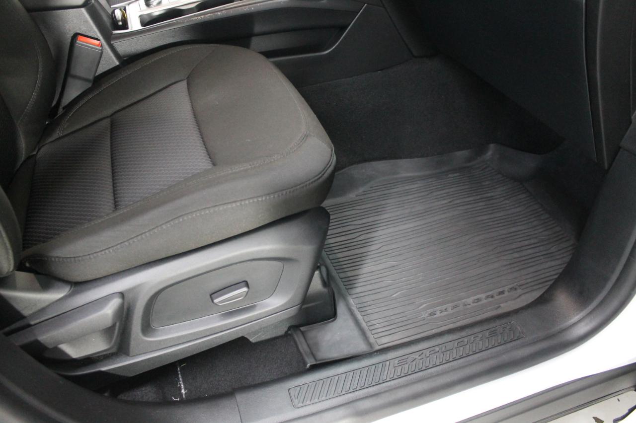 Ford Explorer XLT 4WD 2023