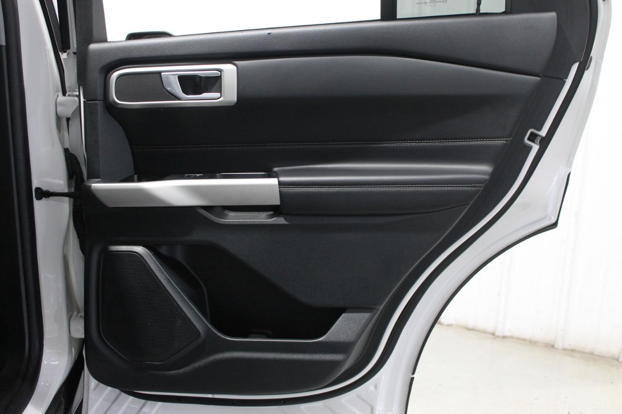 Ford Explorer XLT 4WD 2023