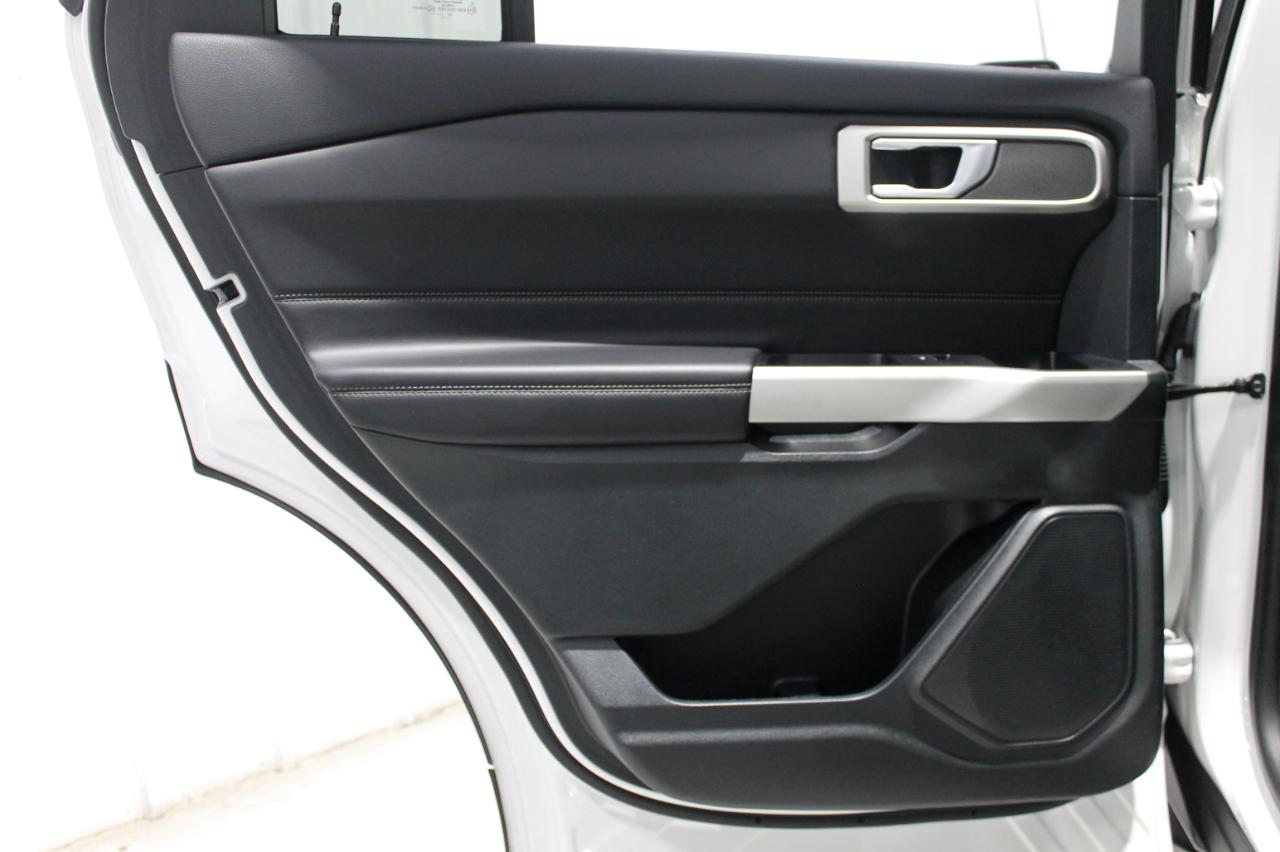 Ford Explorer XLT 4WD 2023