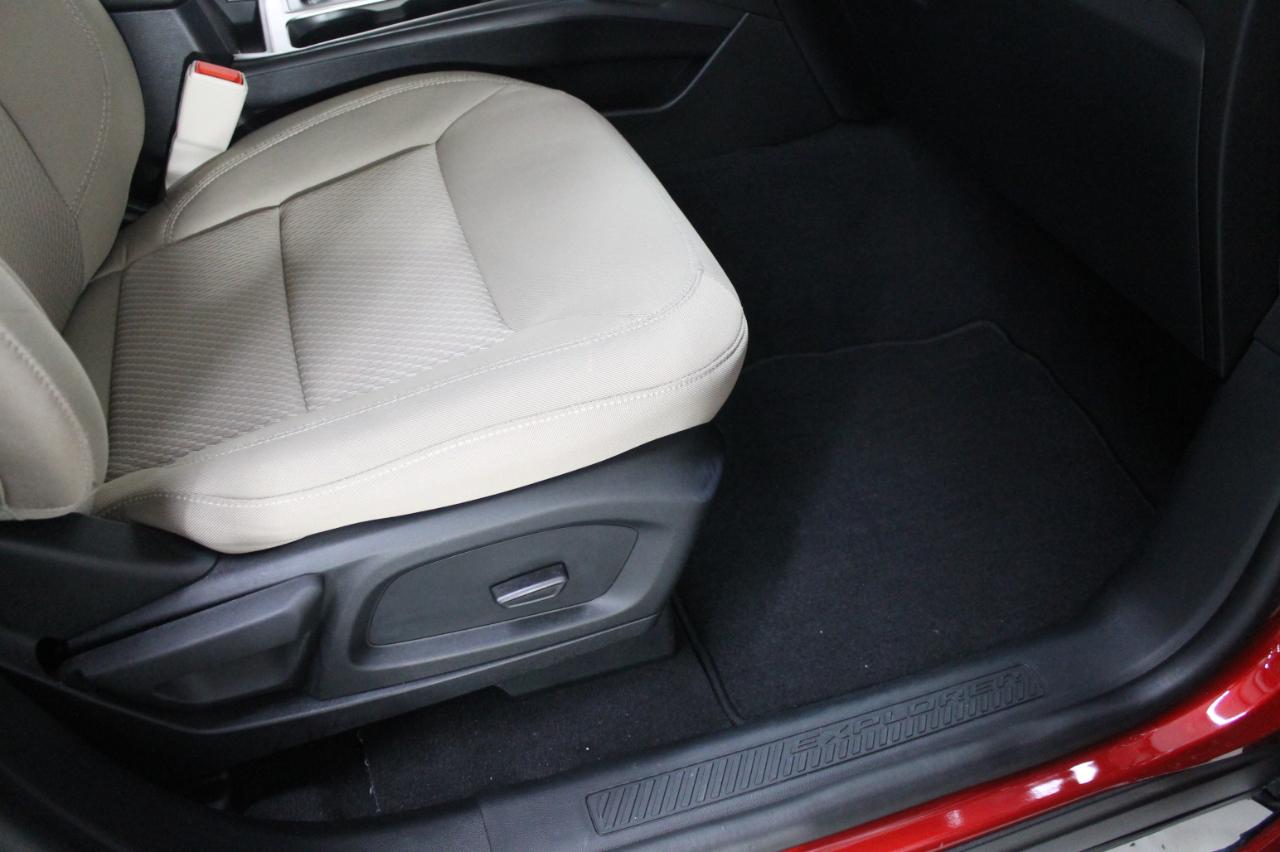 Ford Explorer XLT 4WD 2023