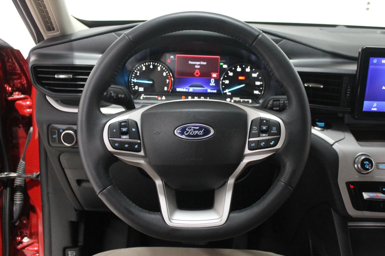 Ford Explorer XLT 4WD 2023
