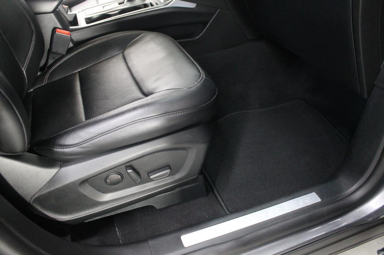 Ford Explorer Limited RWD 2023