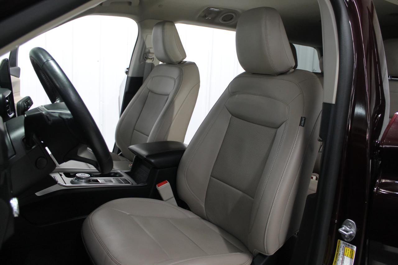 Ford Explorer Limited RWD 2023