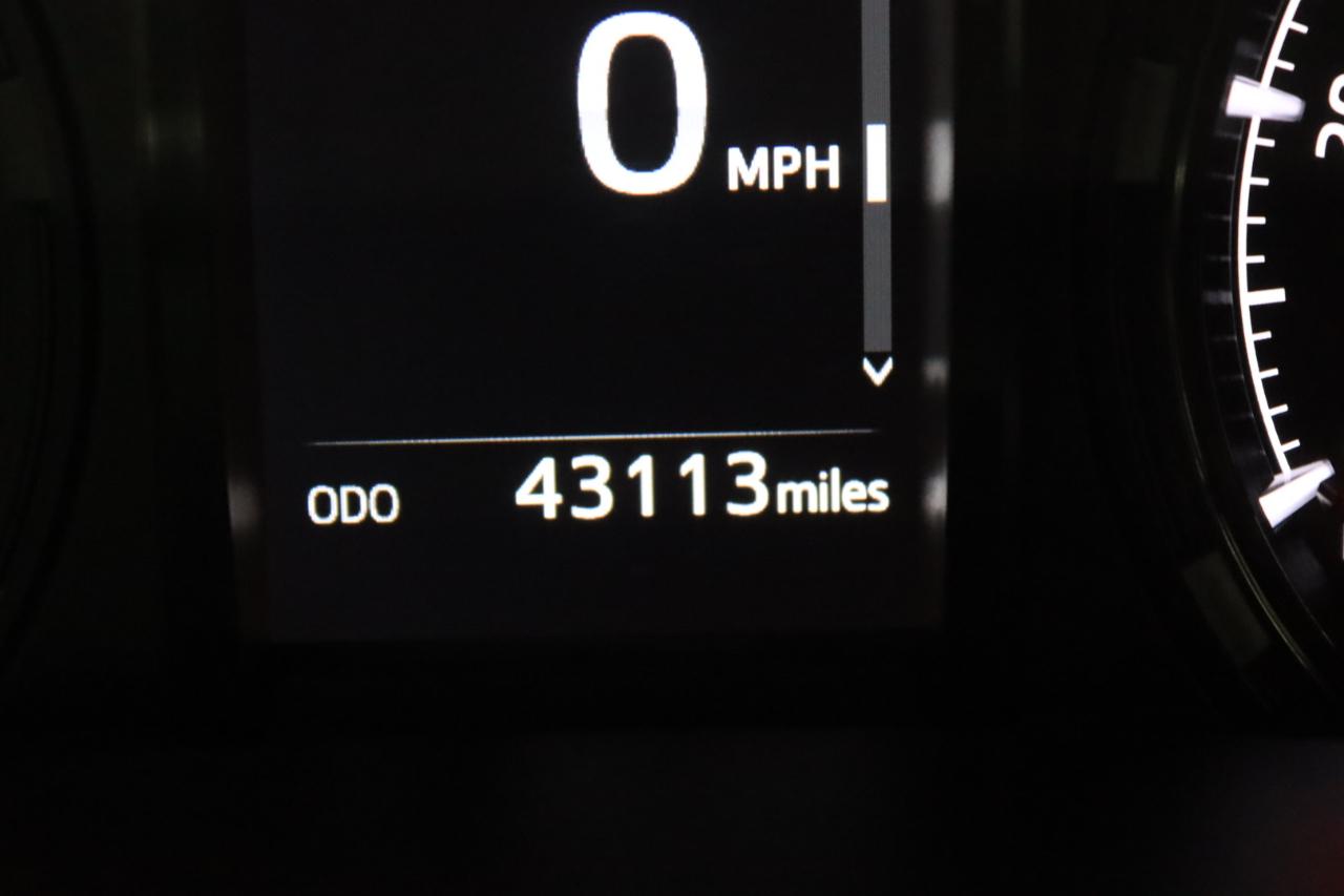 Toyota 4Runner SR5 4WD 2024