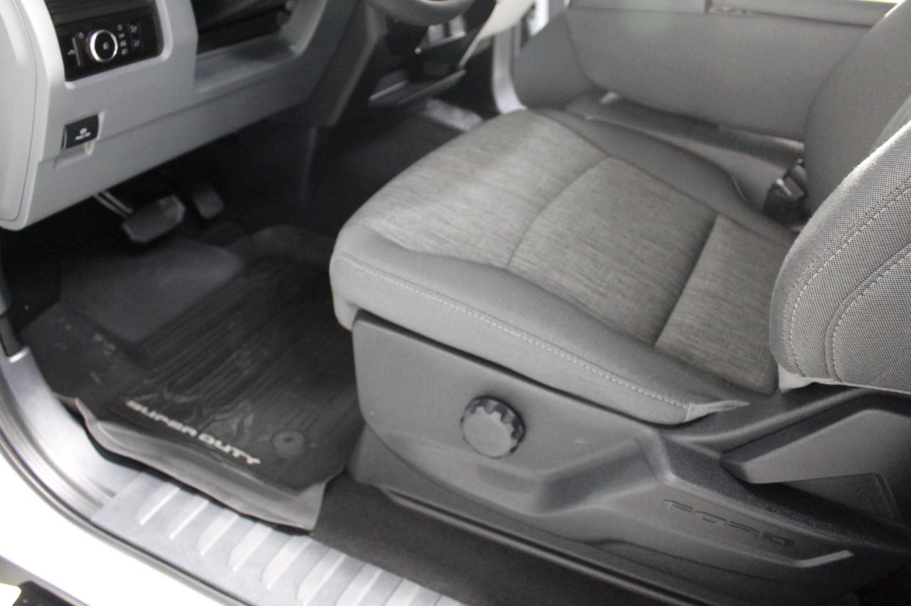 Ford Super Duty F-350 SRW  2023