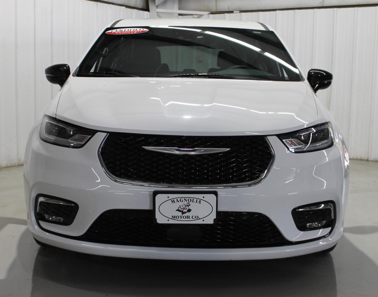 Chrysler Pacifica Select FWD 2025