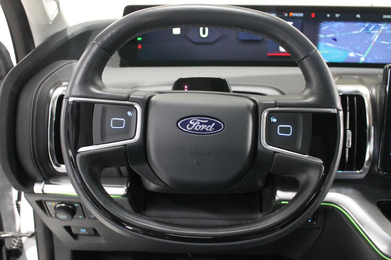 Ford Expedition Max Platinum 4x4 2025