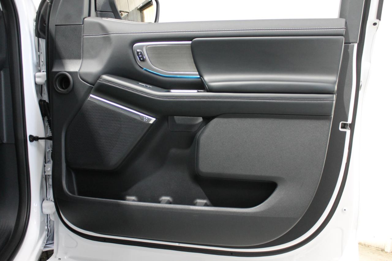 Ford Expedition Max Platinum 4x4 2025