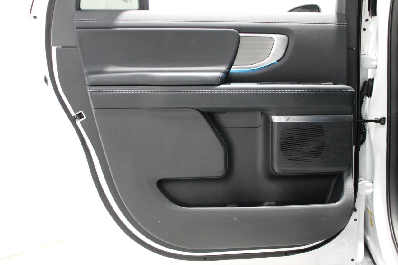 Ford Expedition Max Platinum 4x4 2025