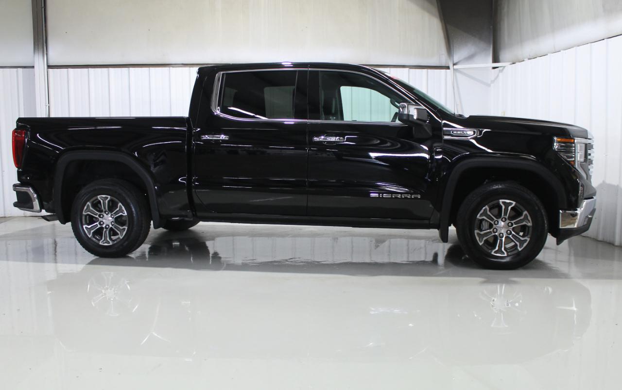 GMC Sierra 1500 2WD Crew Cab 147" SLT 2025