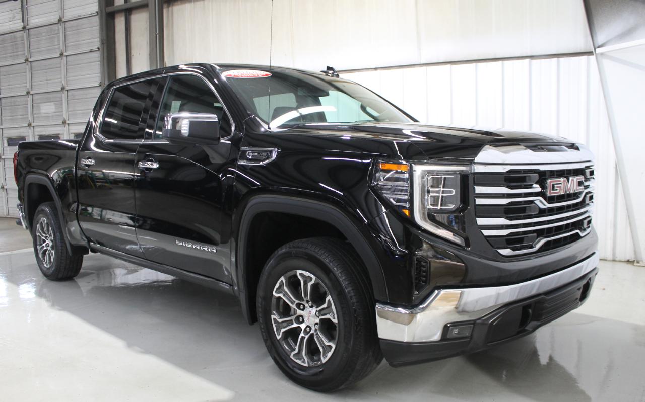 GMC Sierra 1500 2WD Crew Cab 147" SLT 2025