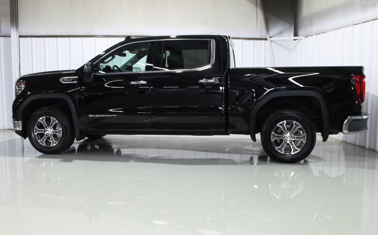 GMC Sierra 1500 2WD Crew Cab 147" SLT 2025