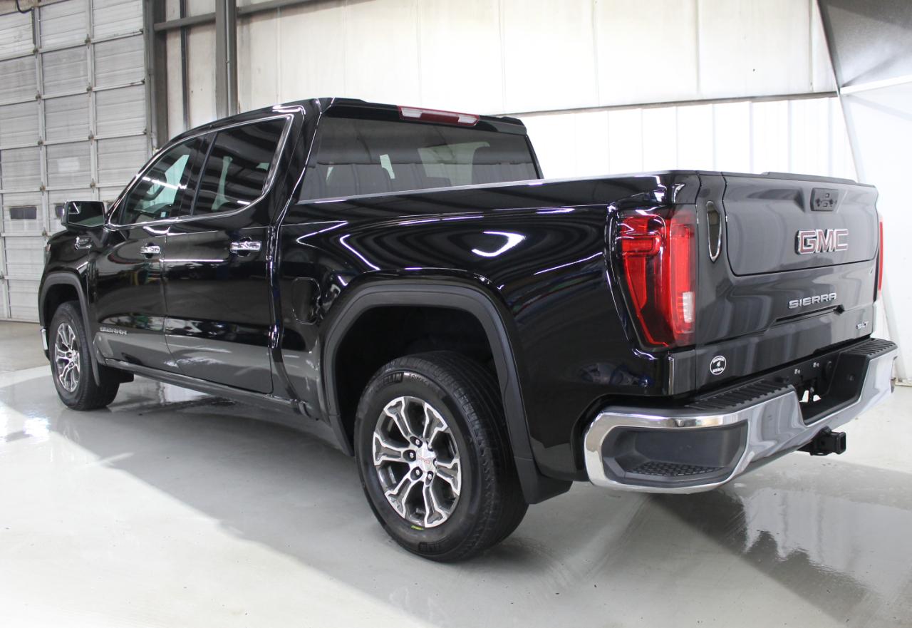 GMC Sierra 1500 2WD Crew Cab 147" SLT 2025