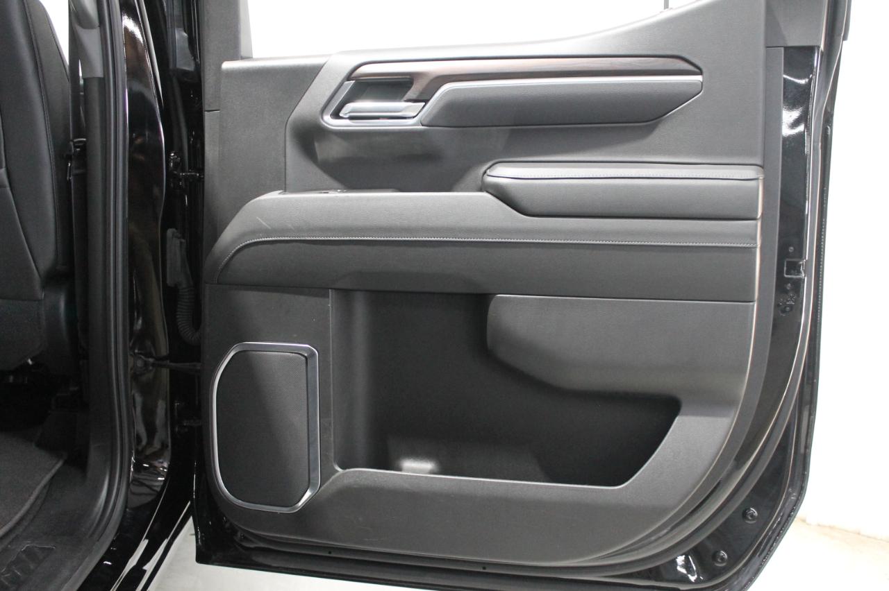 GMC Sierra 1500 2WD Crew Cab 147" SLT 2025