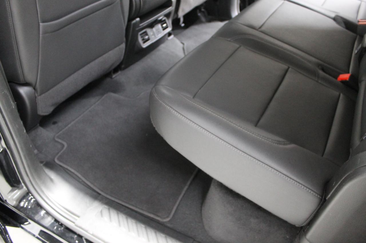 GMC Sierra 1500 2WD Crew Cab 147" SLT 2025