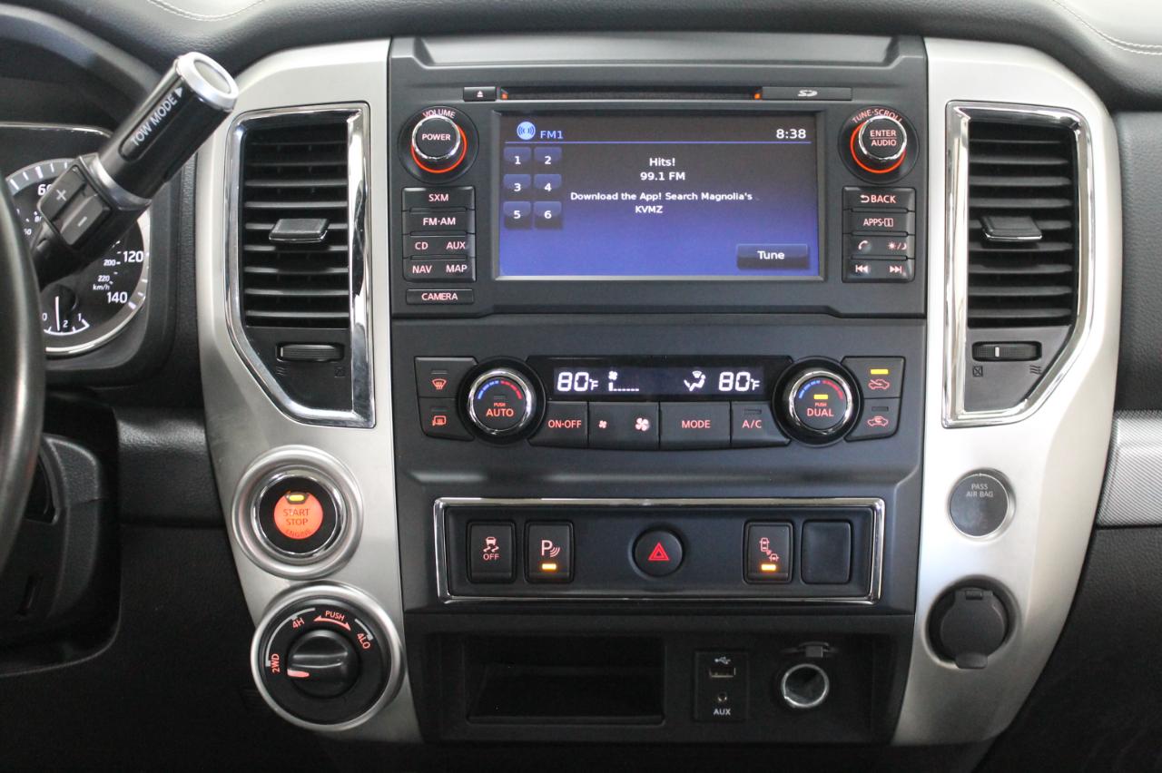 Nissan Titan 4x4 Crew Cab PRO-4X 2017