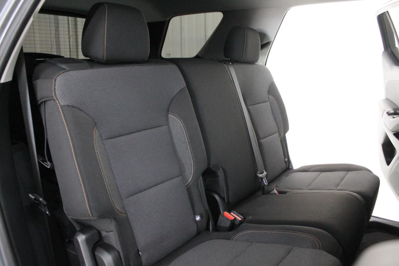 Chevrolet Traverse FWD 4dr LS 2020