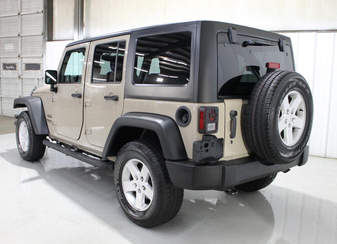 Jeep Wrangler Unlimited 4WD 4dr Sport 2016