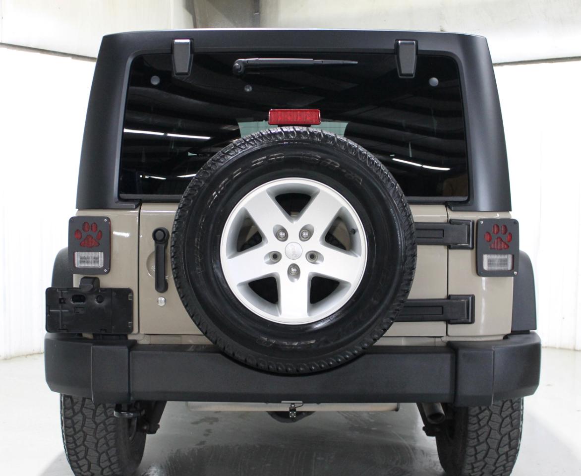 Jeep Wrangler Unlimited 4WD 4dr Sport 2016