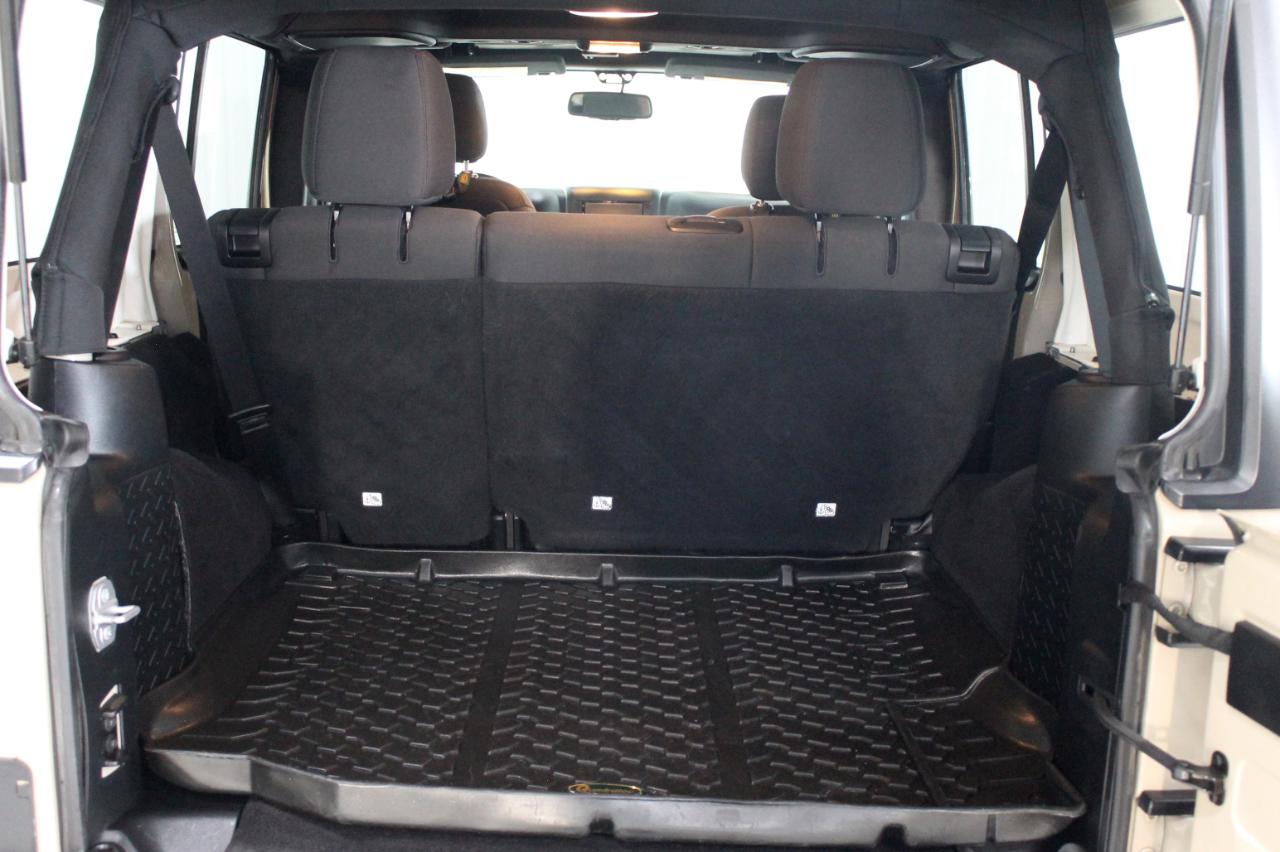 Jeep Wrangler Unlimited 4WD 4dr Sport 2016