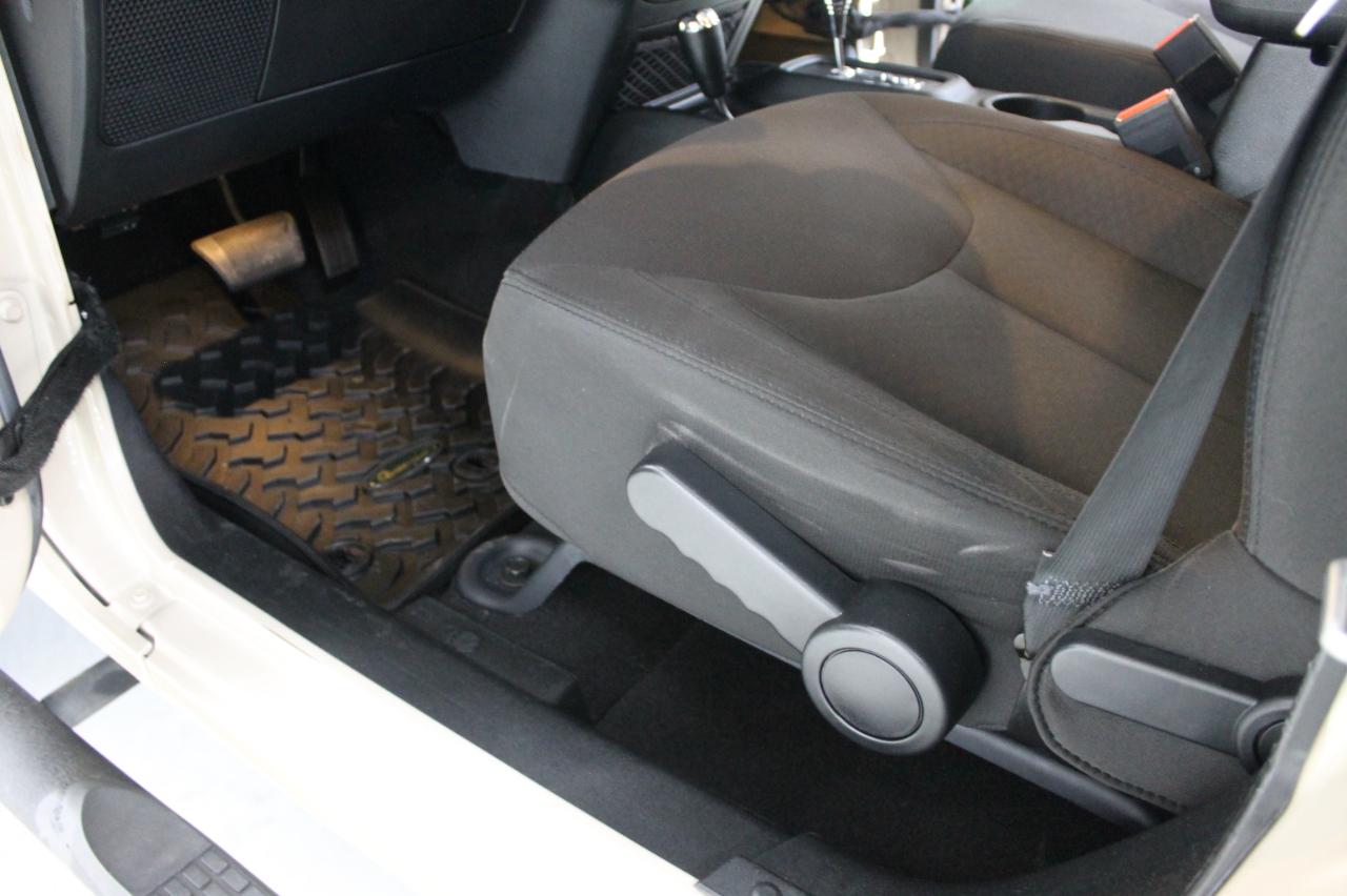 Jeep Wrangler Unlimited 4WD 4dr Sport 2016