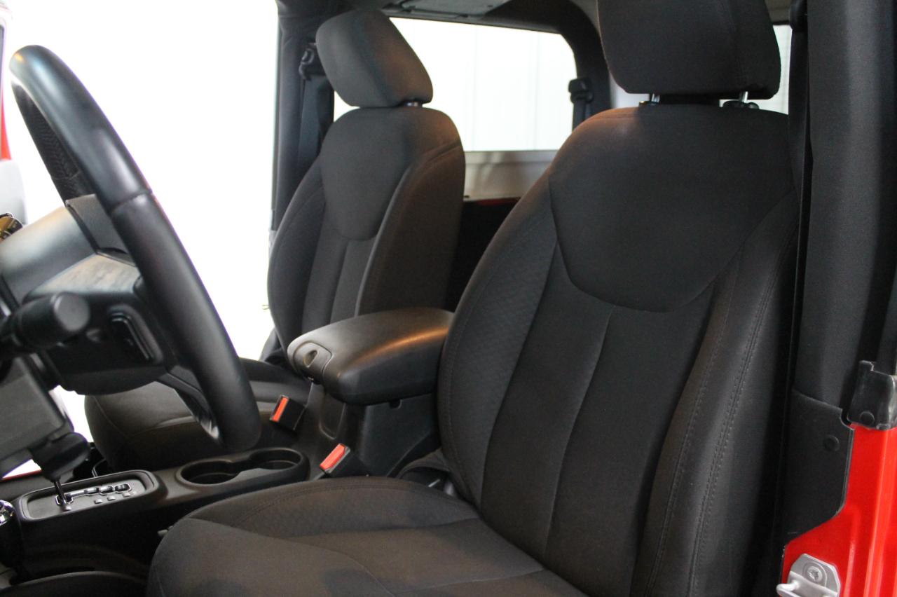 Jeep Wrangler 4WD 2dr Sport 2016