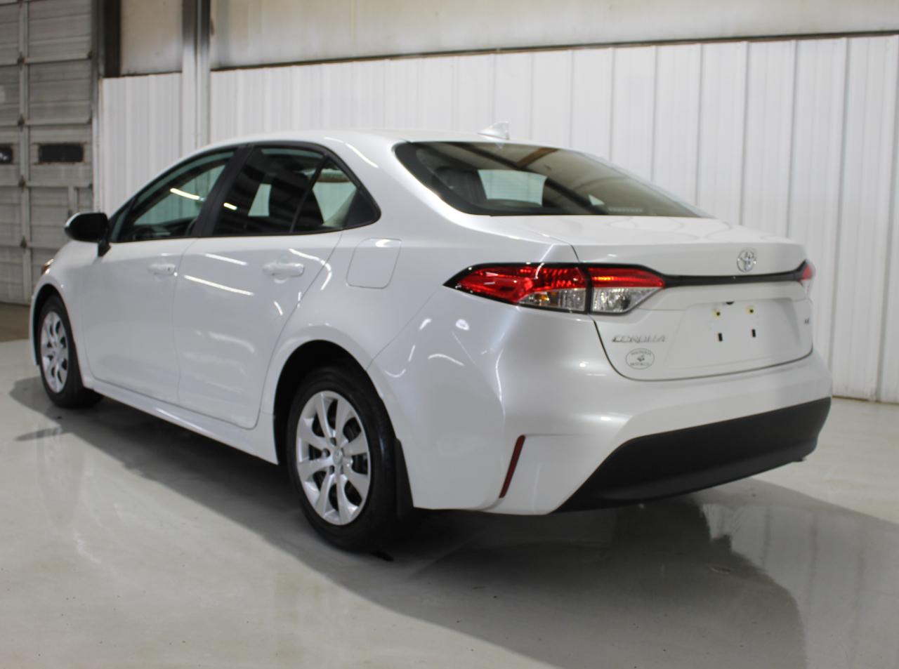 Toyota Corolla LE 2026